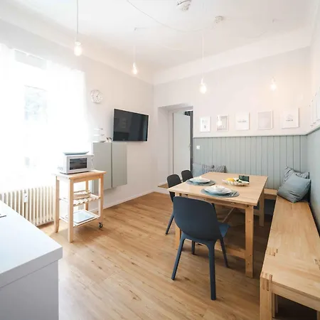 아파트 Blue Flat By Grazrentals 2 Bedrooms For Groups & Free Parking
