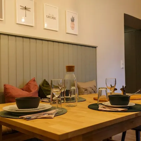 Apartment Blue Flat By Grazrentals Location & Free Parking